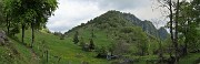 48 Vista sulla cima del Monte Zucco 